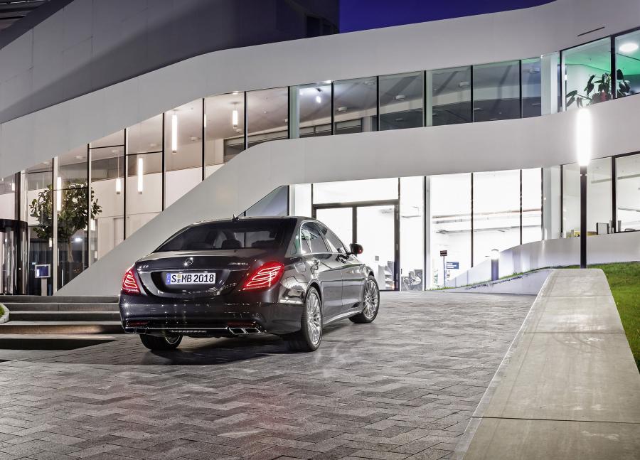  Mercedes-Benz S65 AMG 2014 года  (фото 4 из 21)
